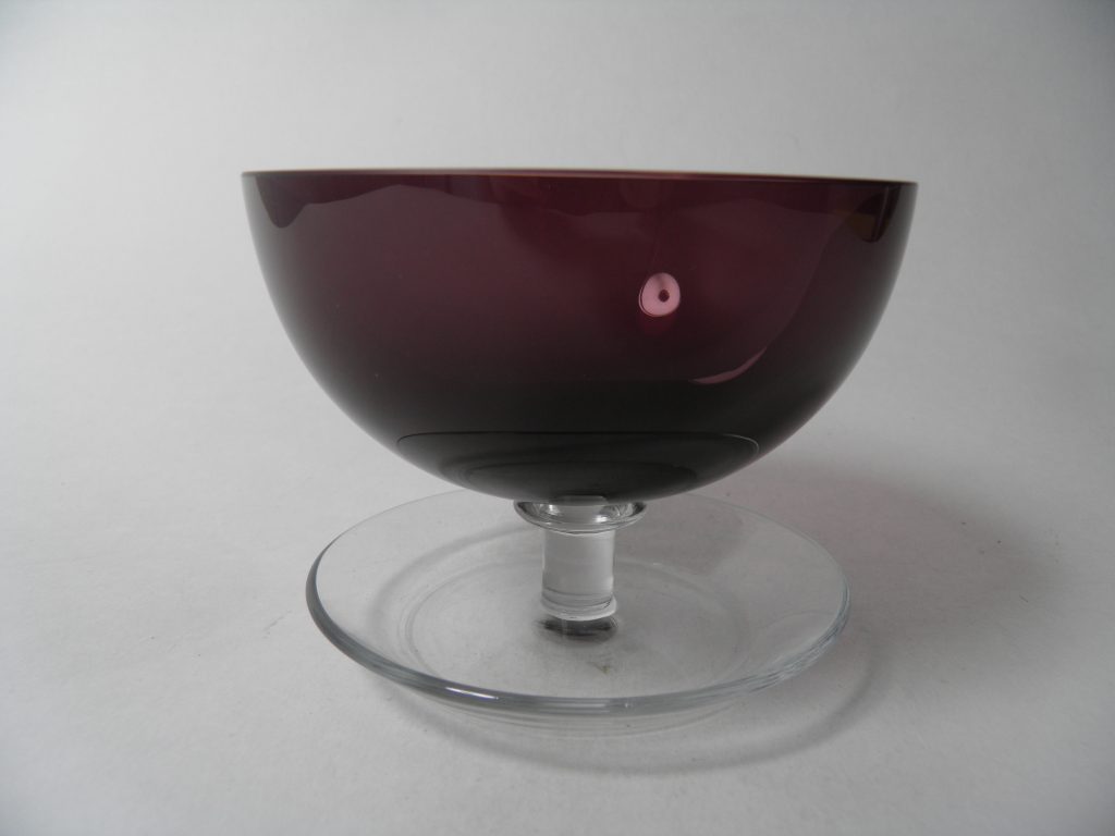 Dessert Mallow dark burgundy Saara Silver