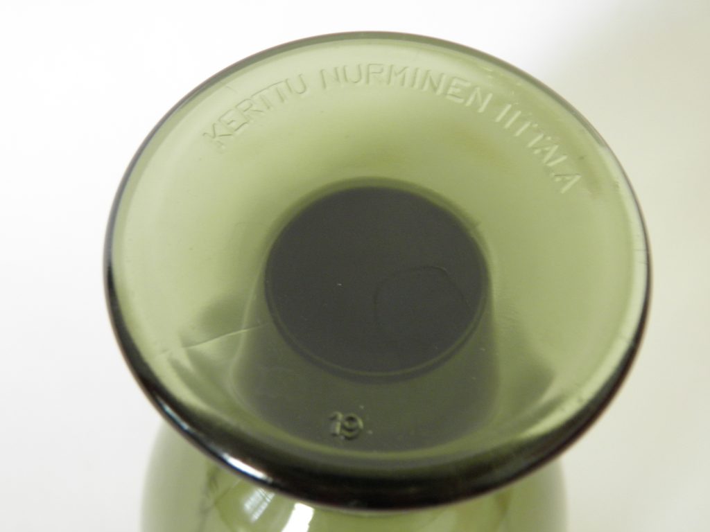 Verna -viinilasi sammalenvihreä Iittala MYYTY - Image 2