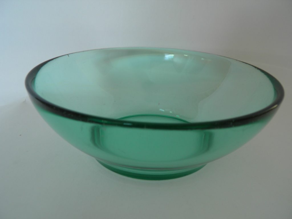 Verna low dose bowl light green