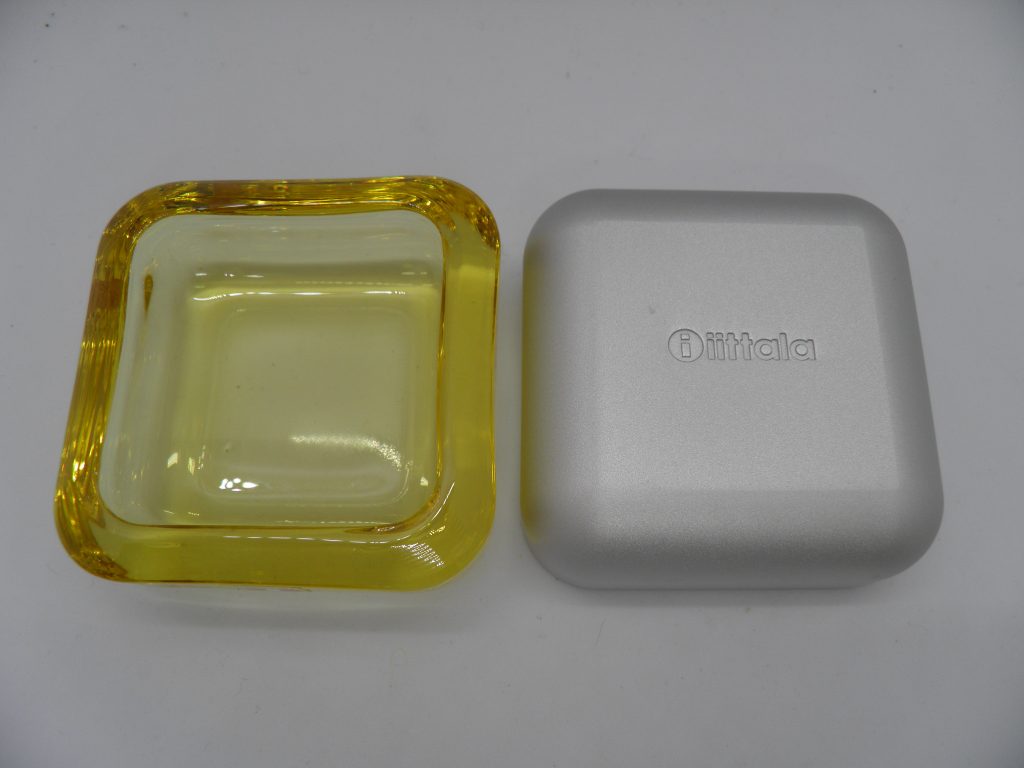 Vitriini 60x60 keltainen-alumiini Iittala Retronomi verkkokauppa
