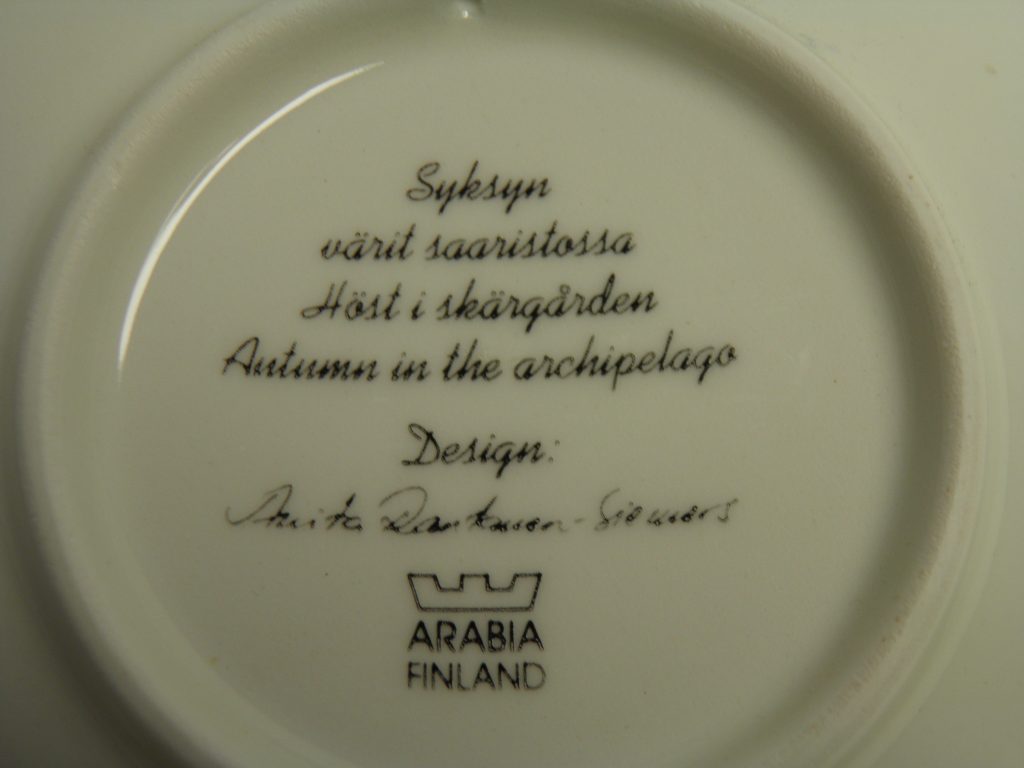 Syksyn värit saaristossa -seinälautanen Arabia - Image 4