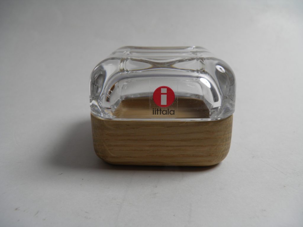 Vitriini 60x60 mm kirkas-tammi MYYTY