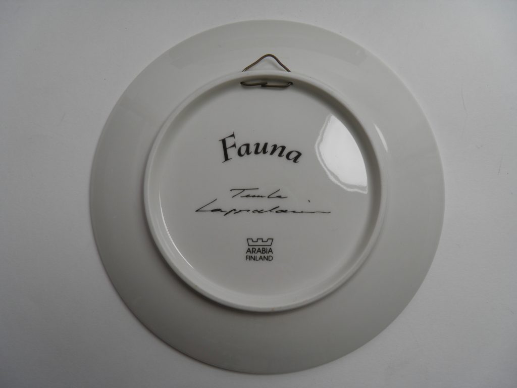 Kettu seinälautanen 19,5 cm Tuula Lappalainen MYYTY - Image 2