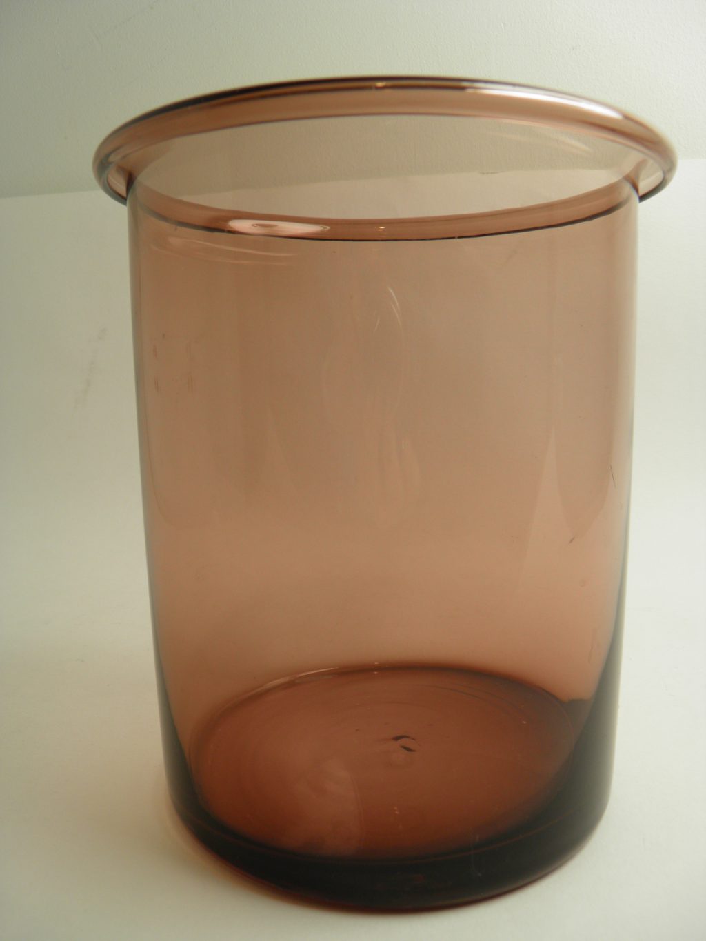 Juno maljakko ruskeanpunainen Iittala