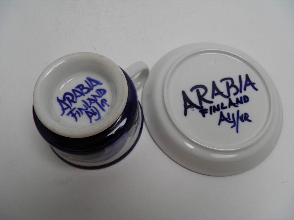 Paju mokkakuppi ja aluslautanen Arabia - Image 4