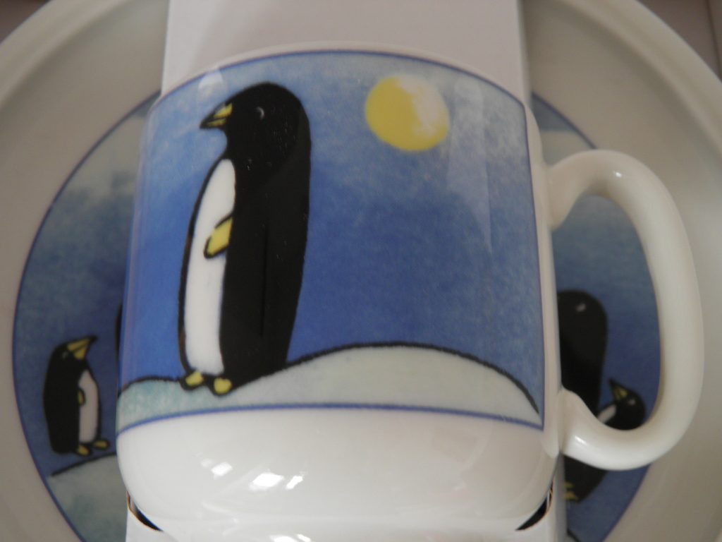 Pingviiniperhe -lastenastiasto Heljä Liukko-Sundström - Image 2