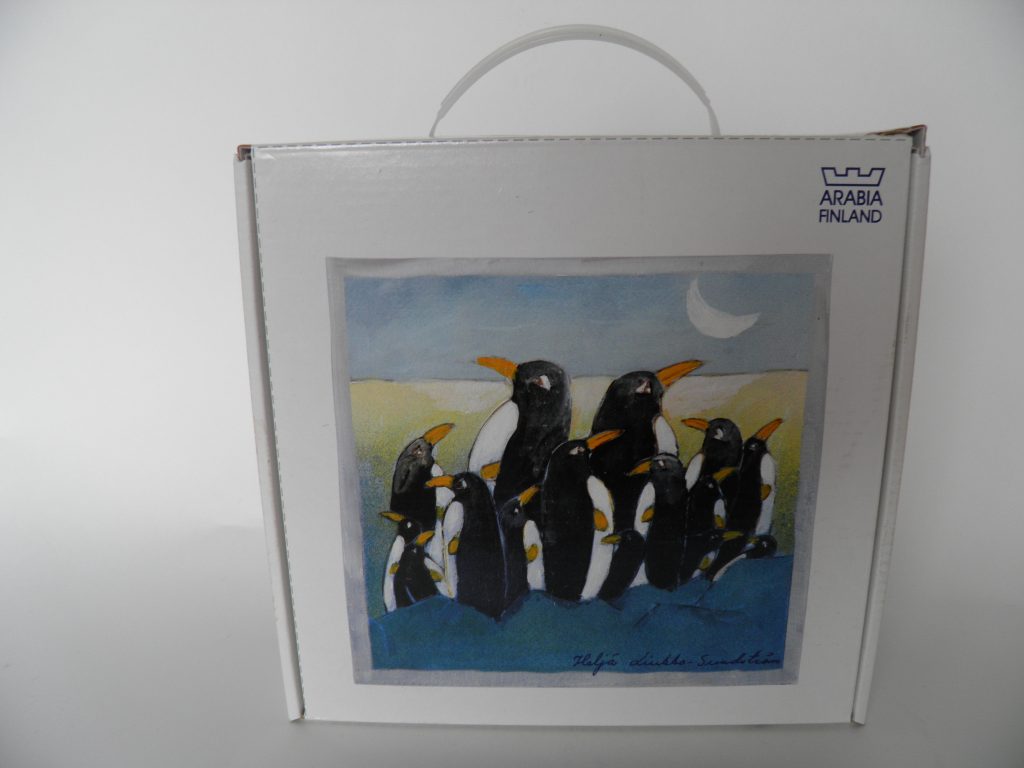 Pingviiniperhe -lastenastiasto Heljä Liukko-Sundström - Image 3
