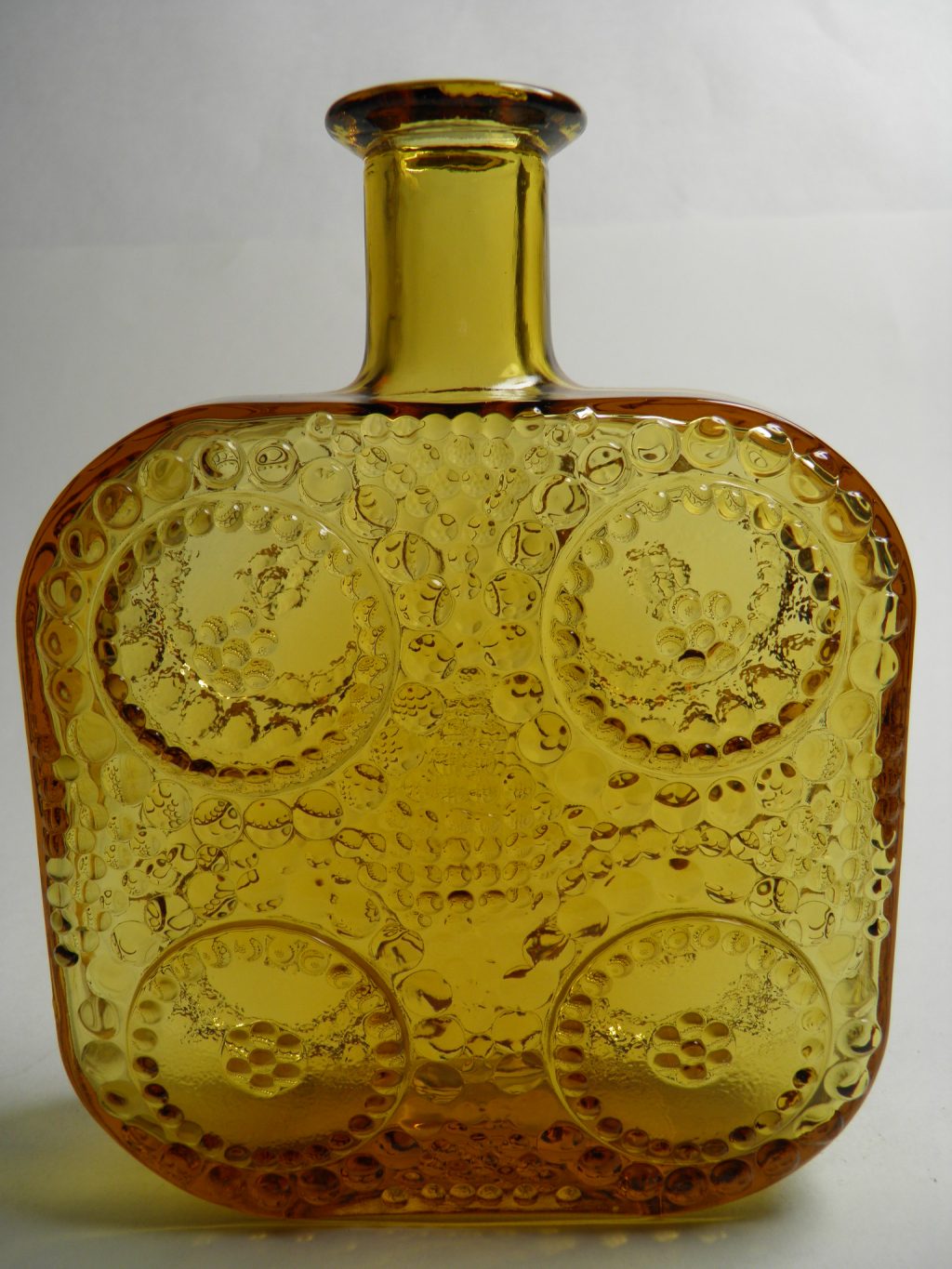 Grapponia pullo amber Nanny Still
