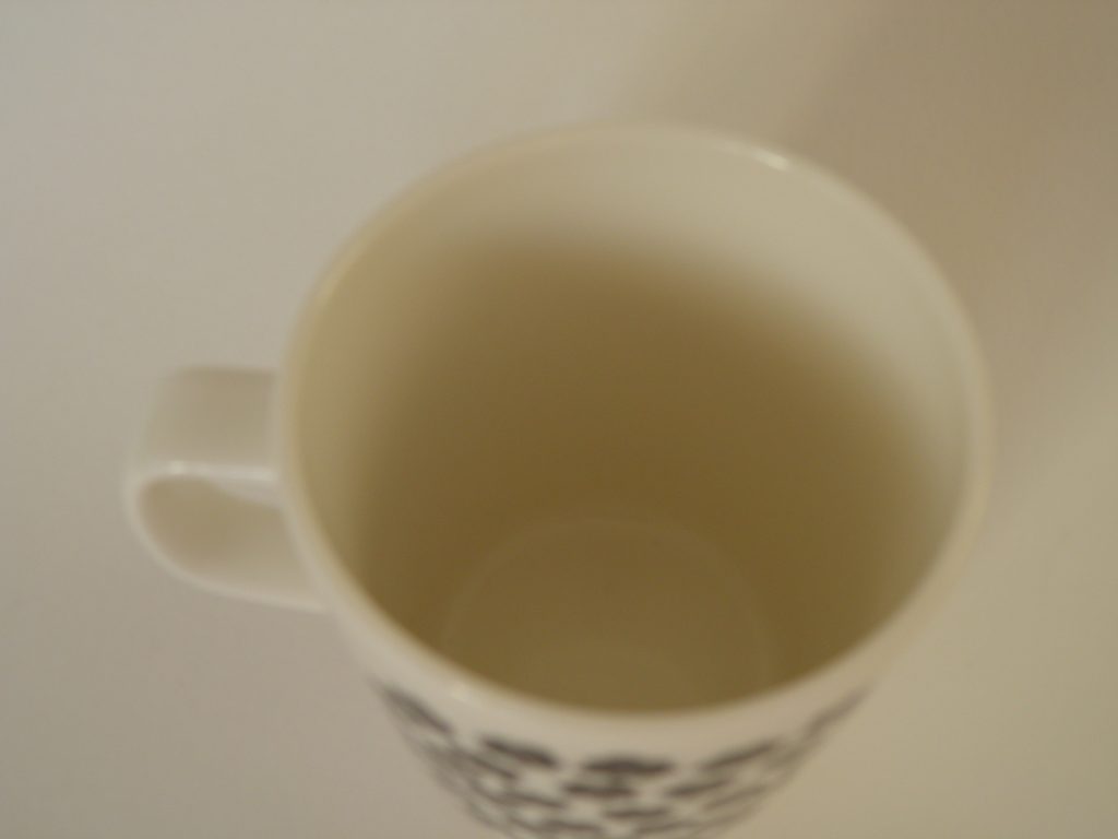 Puketti muki mustat kukat Marimekko - Image 3