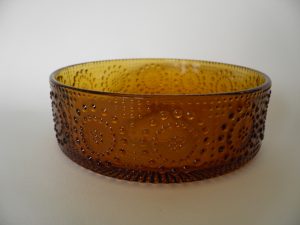 Grapponia tarjoilukulho ruskea Retronomi verkkokauppa