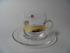 Paula kahvikuppi ja aluslautanen Iittala Retronomi verkkokauppa
