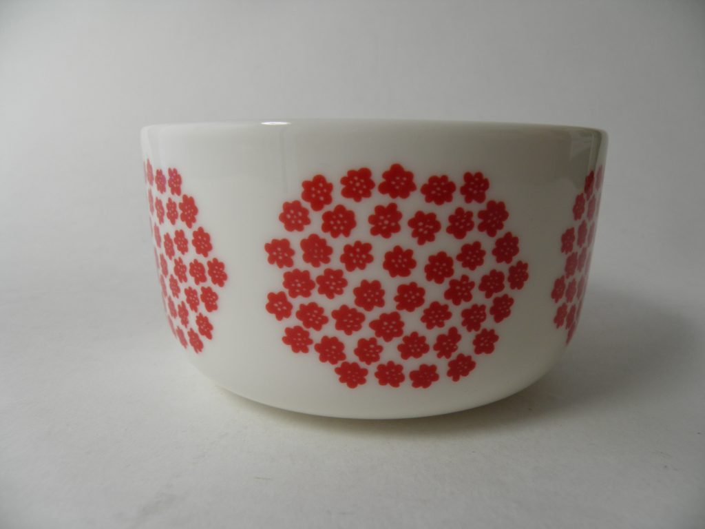 Puketti kulho punaiset kukat Marimekko