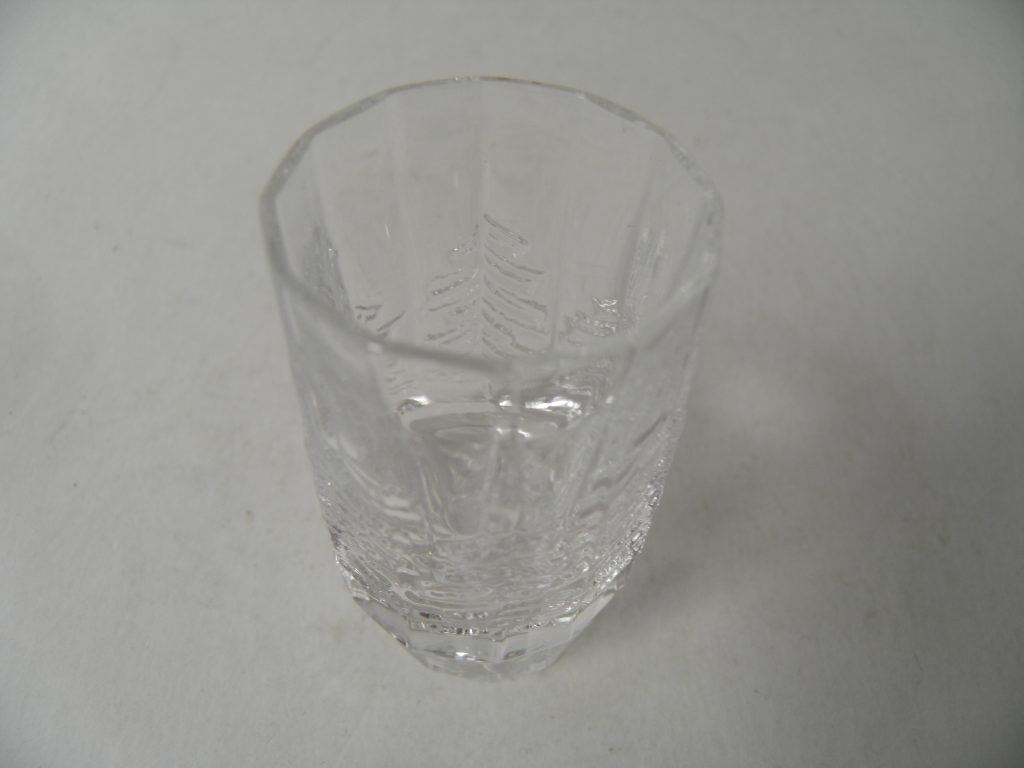 Kuusi snapsilasi MYYTY - Image 2