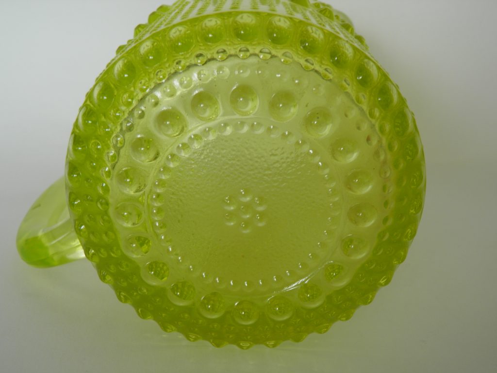 Grapponia-kaadin keltainen Riihimäen lasi - Image 3