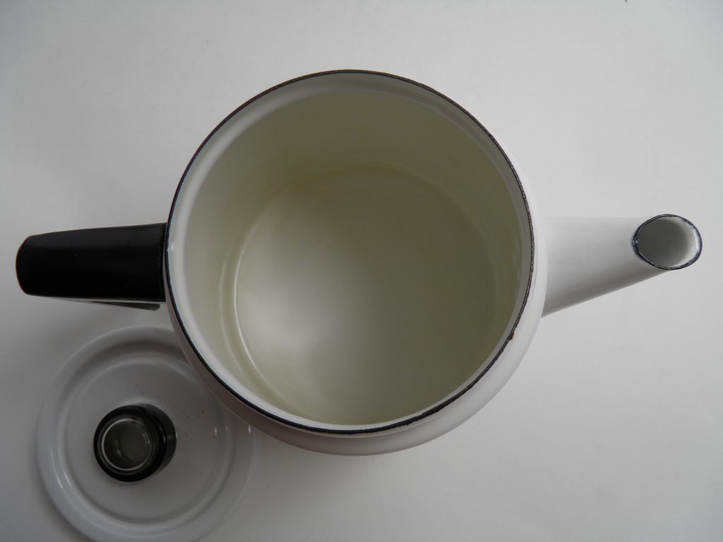 Pehtoori pannu 2 l valkoinen MYYTY - Image 7