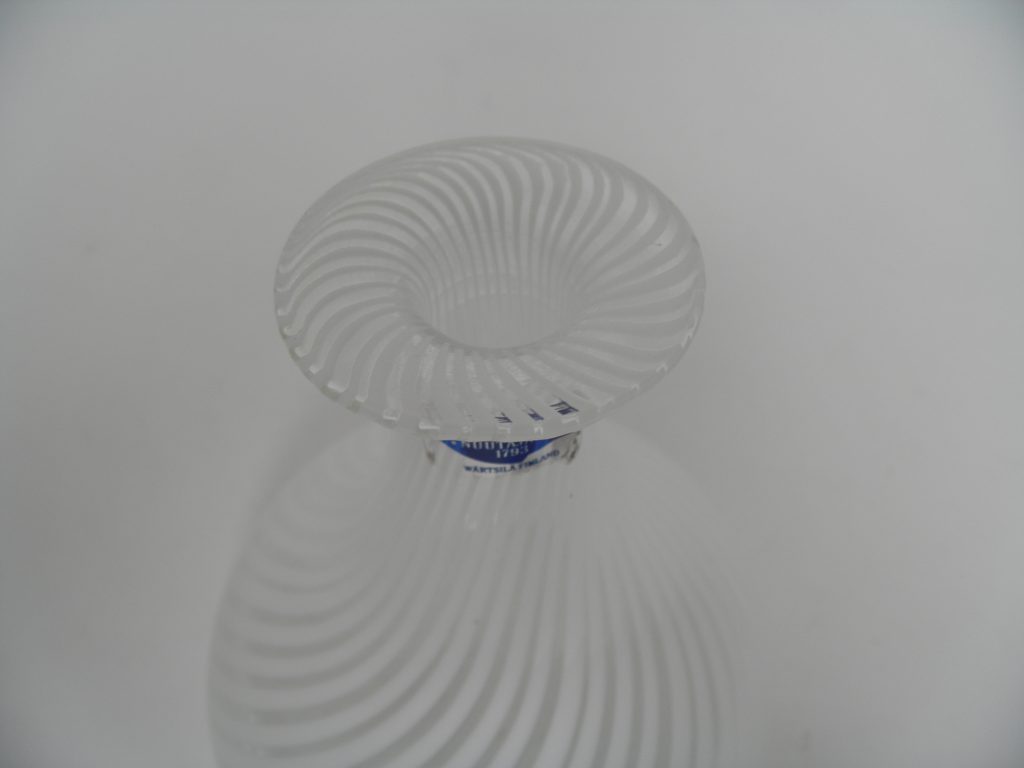 Koristepullo filigraani Heikki Orvola - Image 3