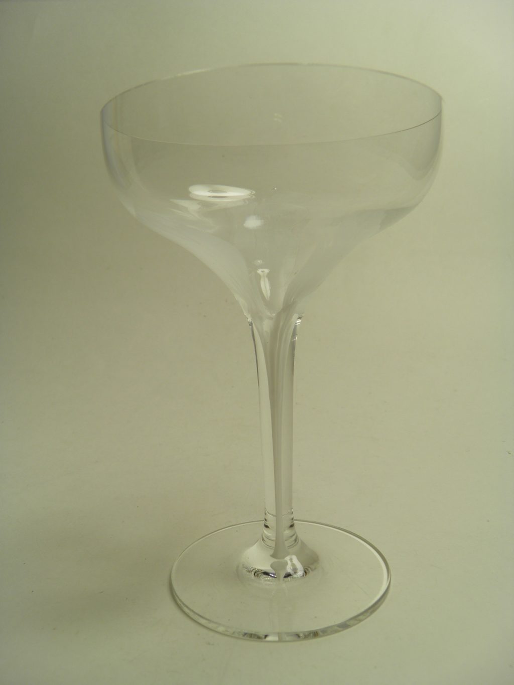 Nana valkoinen cocktaillasi