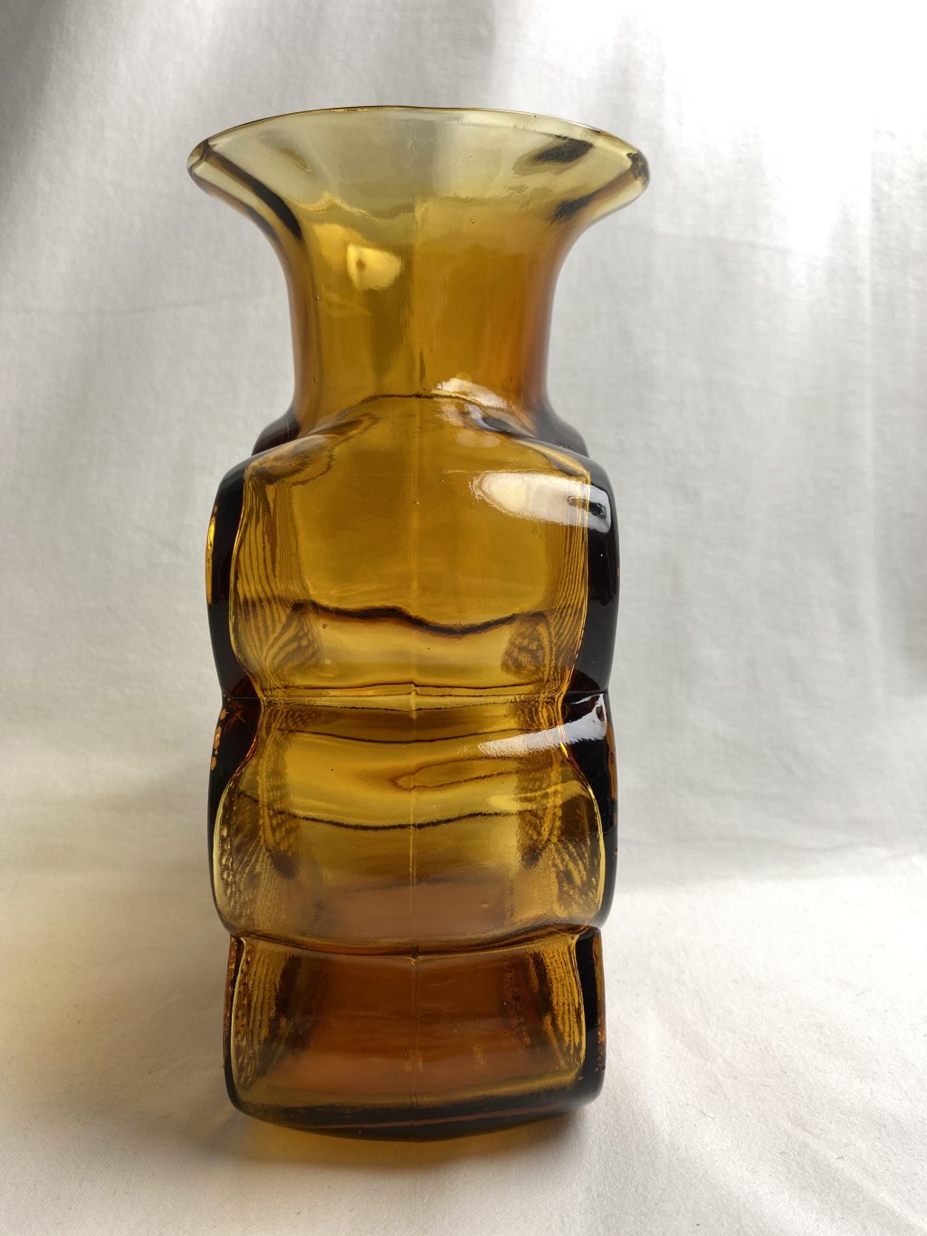 Amuletti ruskea Tamara Aladin MYYTY - Kuva 2