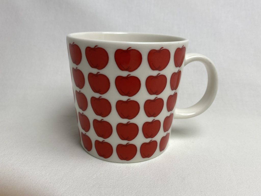 Apple Mug Heini Riitahuhta