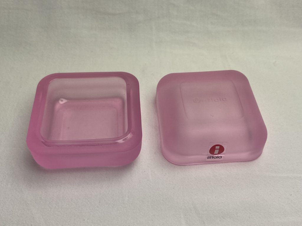Vitriini 60 x 60 mattapinkki - Image 2