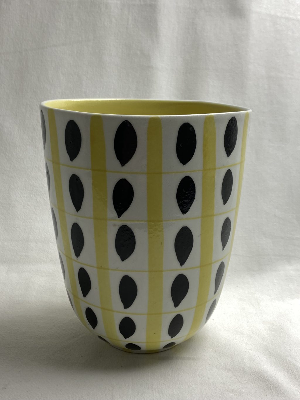 Inari vase Raija Uosikkinen low