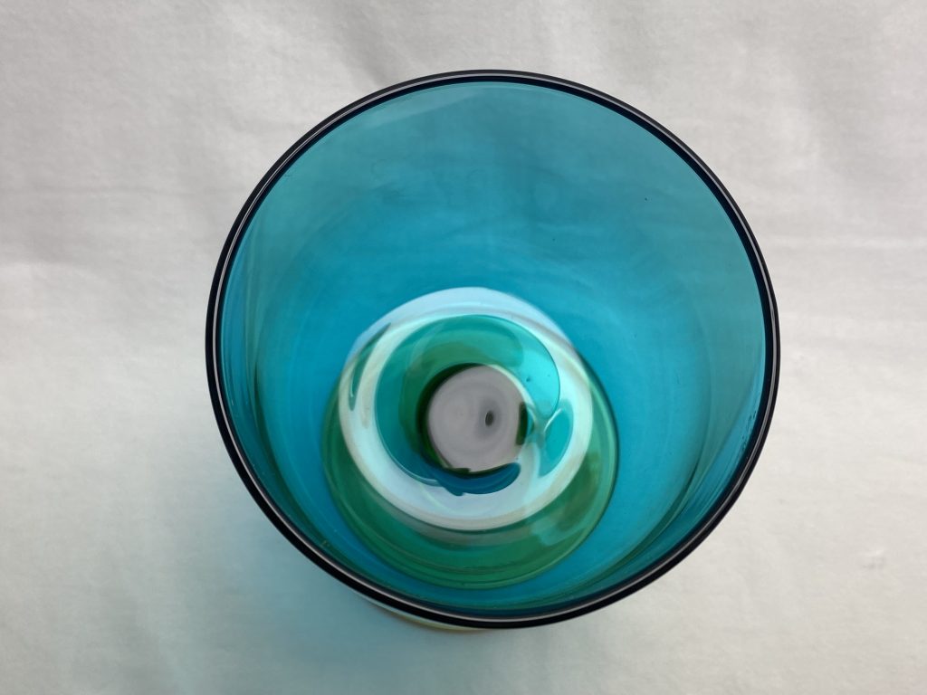 Sukat makkaralla viinilasi Marimekko Retronomi verkkokauppa