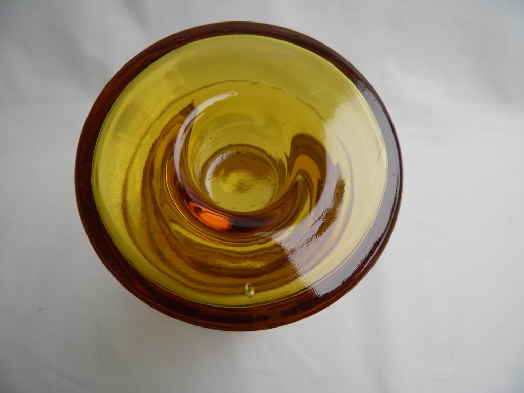 Carmen kynttilänjalka/maljakko korkea amber Retronomi verkkokauppa