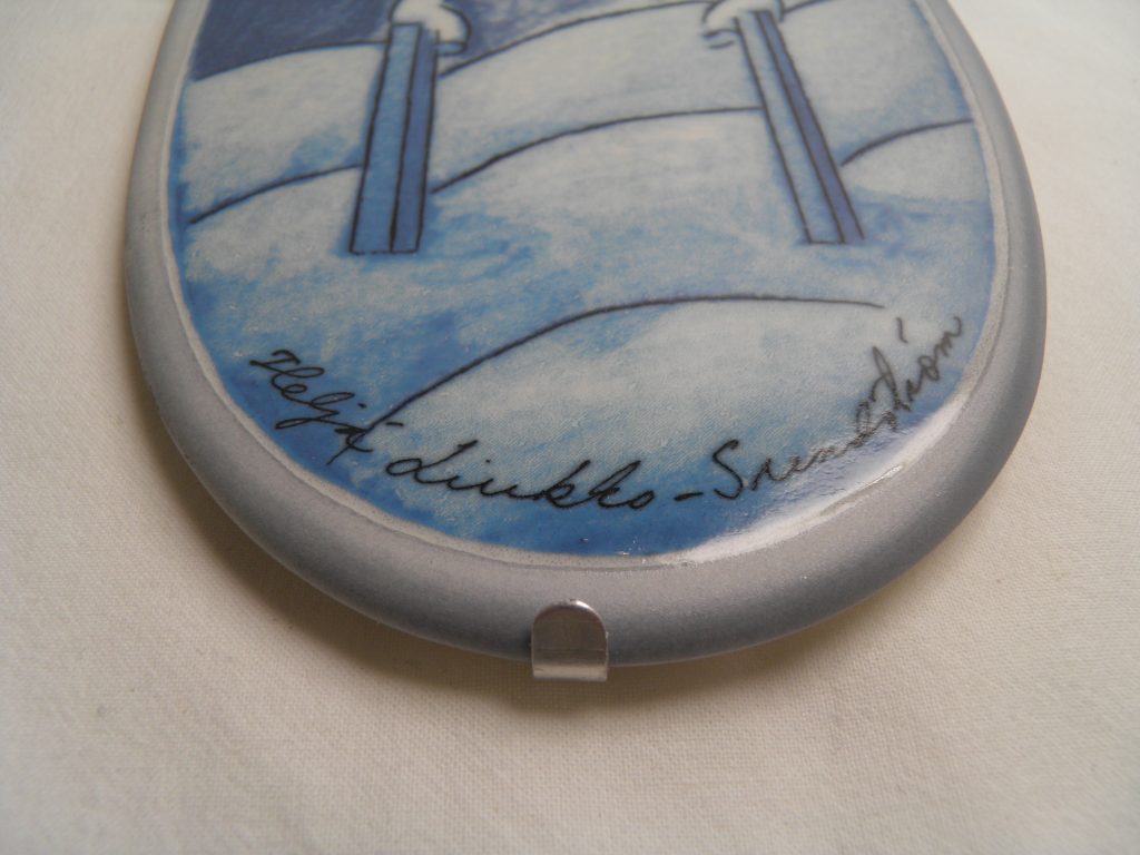 Alla enkelipasuunan HLS Retronomi verkkokauppa