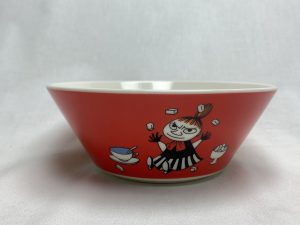 Muumi-kulho Pikku Myy punainen (tarrallinen) Retronomi verkkokauppa