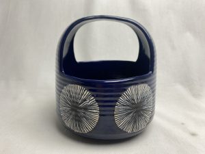 Keraaminen kori Kupittaan Savi Retronomi verkkokauppa