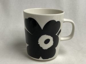 Juhla Unikko muki Marimekko Retronomi verkkokauppa