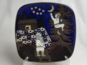 Kalevala vuosilautanen 1987 Arabia Retronomi verkkokauppa