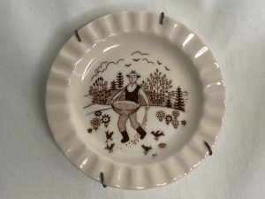 Kevät seinälautanen Raija Uosikkinen Retronomi verkkokauppa