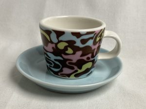 KoKo XS espressokuppi ja aluslautanen Arabia Retronomi verkkokauppa