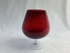 Aromilasi punainen Saara Hopea Retronomi verkkokauppa