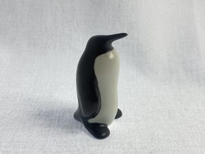 Pingviini Raili Eerola Arabia Retronomi verkkokauppa