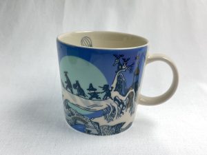 Muumi-muki Matkalla Finnair 100 v. (tarrallinen) Retronomi verkkokauppa