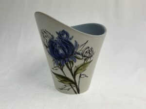 Sinisiä kukkia maljakko HLA Retronomi verkkokauppa