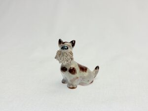 Terrieri figuuri istuva Retronomi verkkokauppa