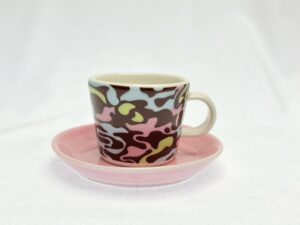 KoKo XS espressokuppi ja aluslautanen Arabia Retronomi verkkokauppa