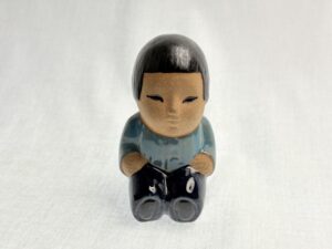 Kaikki maailman lapset figuuri Mei Lisa Larson
