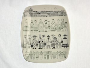 Kauppatori lautanen Raija Uosikkinen